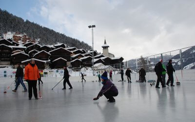 Curling au cœur du village